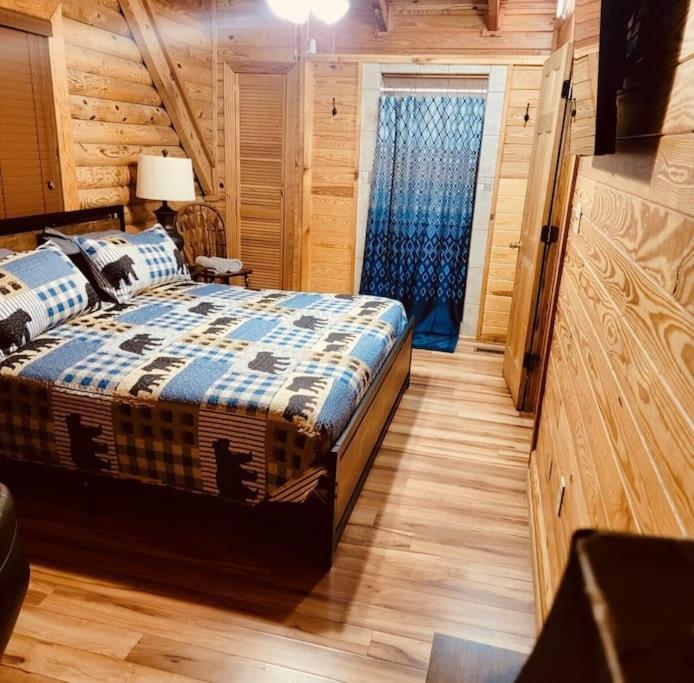 Rustic Black Bear Cabin Pigeon Forge Extérieur photo