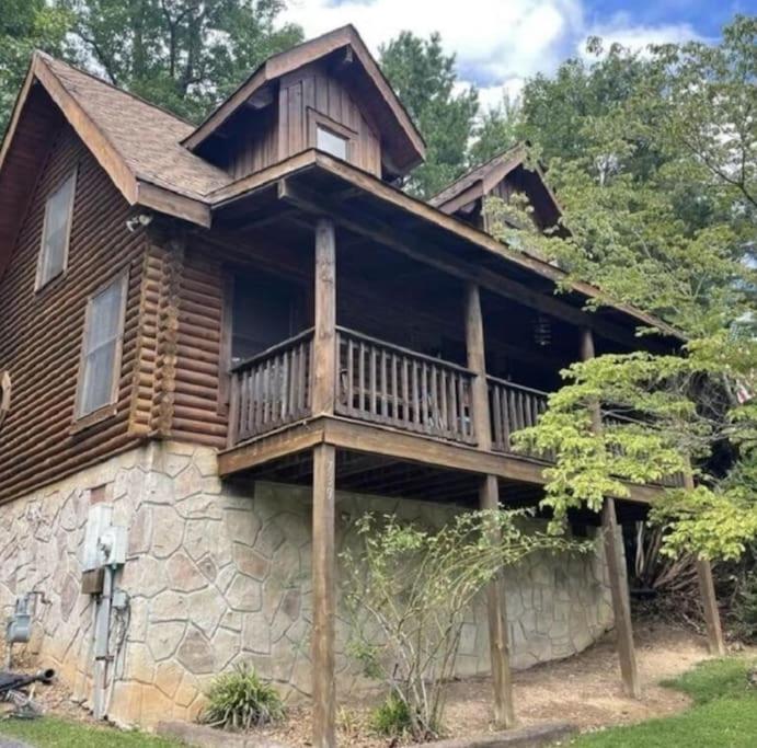 Rustic Black Bear Cabin Pigeon Forge Extérieur photo