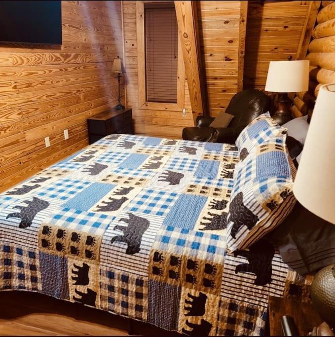 Rustic Black Bear Cabin Pigeon Forge Extérieur photo